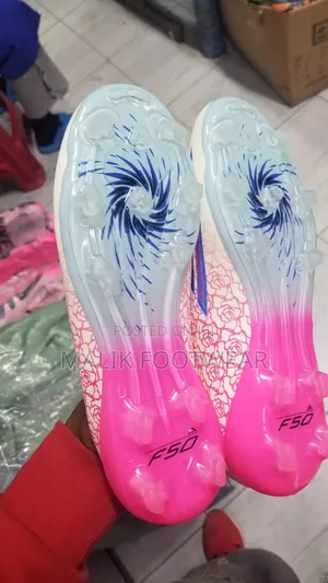 F50 Heartbreaker White Pink