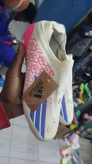 F50 Heartbreaker White Pink