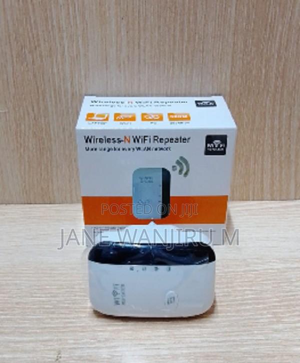 Advanced Mini Wifi Repeater 300mbps