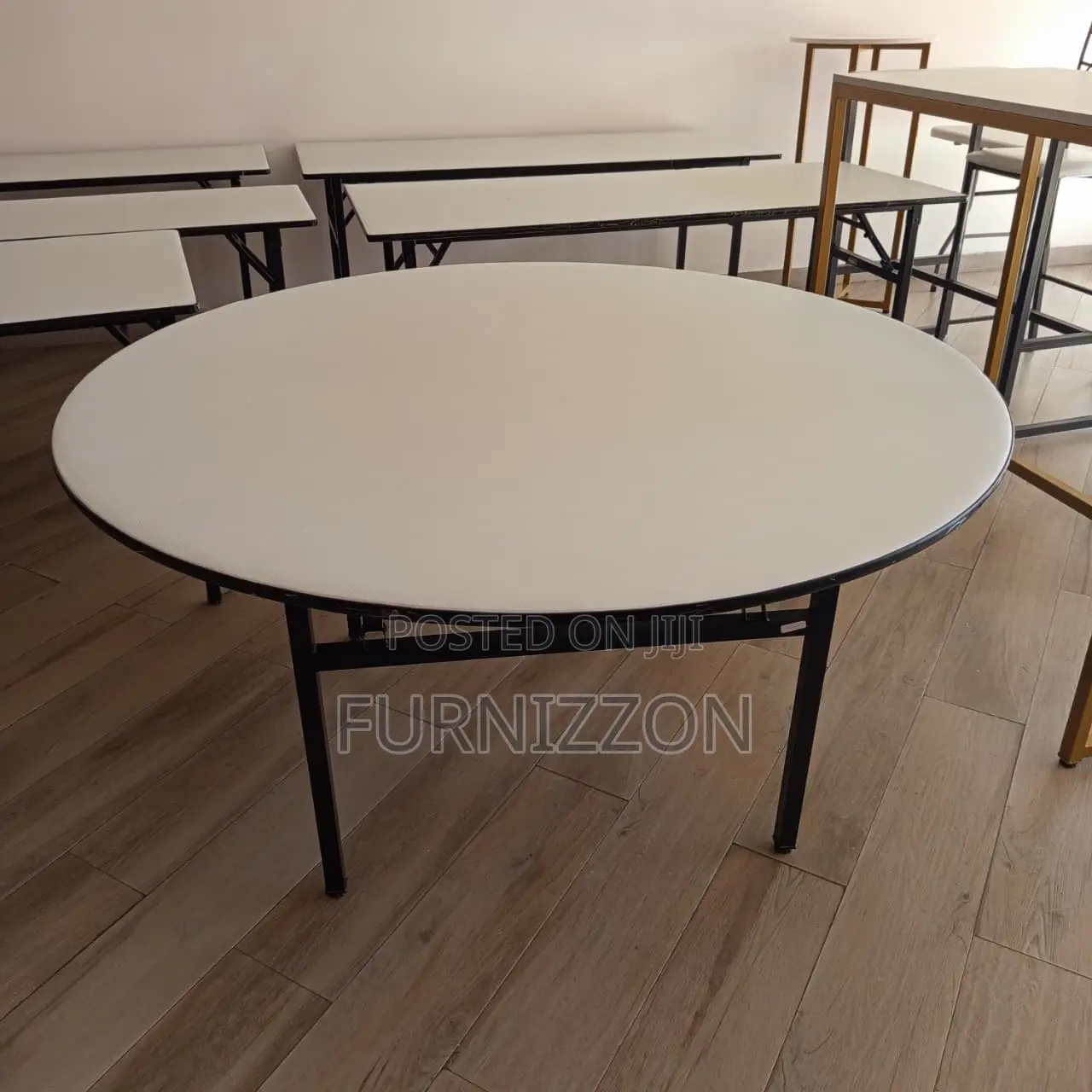 Heavy Duty 1.5m Round Foldable Wooden Table