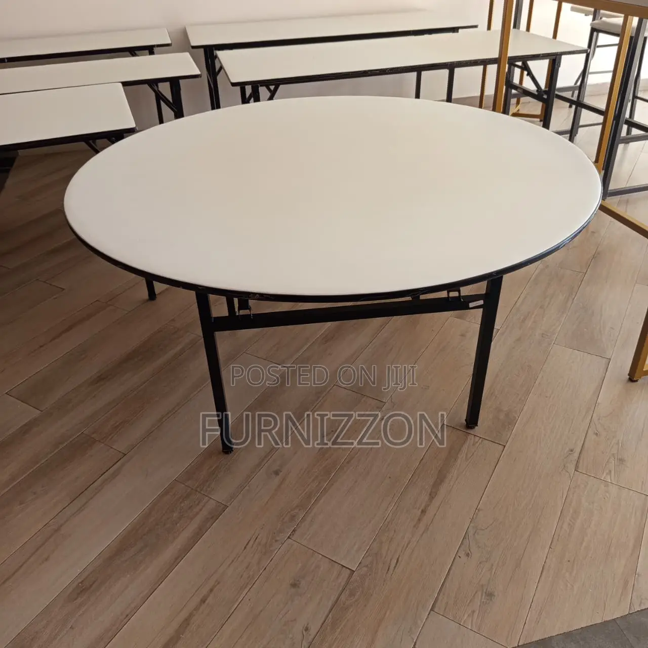 Heavy Duty 1.5m Round Foldable Wooden Table