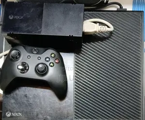 Standard Xbox One 500gb Console