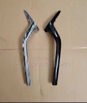 Mazda Cx8 Chrome Grill/Grill Moulding