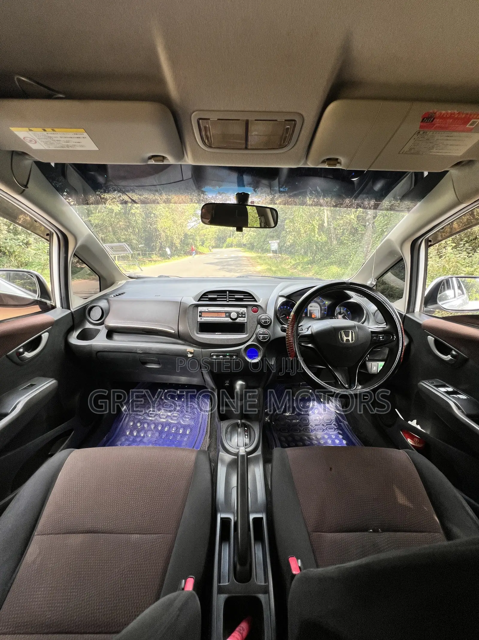 Honda Fit Shuttle 1.3 Hybrid 2WD 2013 White