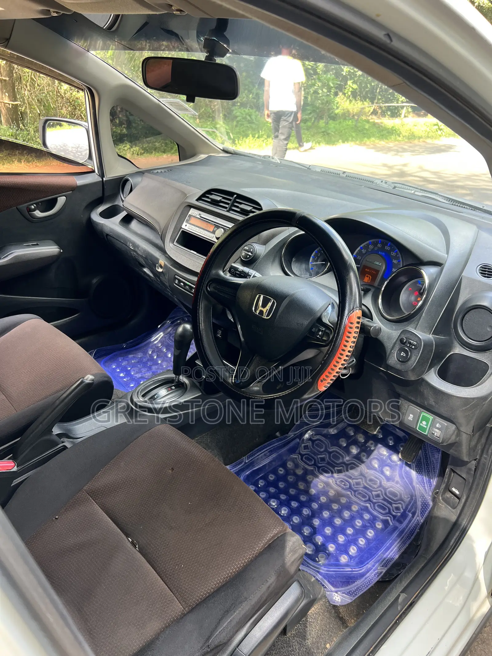 Honda Fit Shuttle 1.3 Hybrid 2WD 2013 White