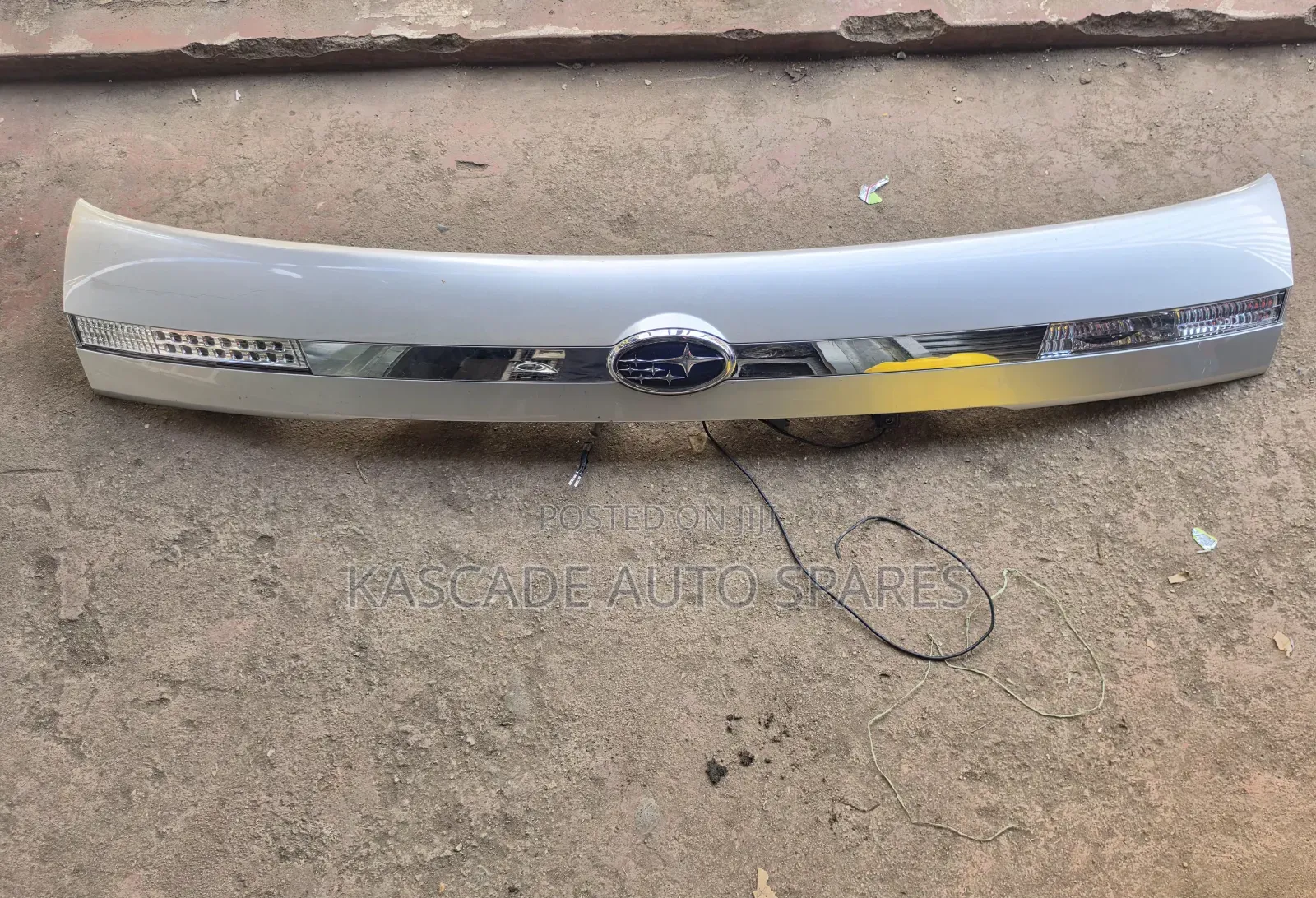 Boot Garnish Subaru Legacy/Outback Bp5,Bp9