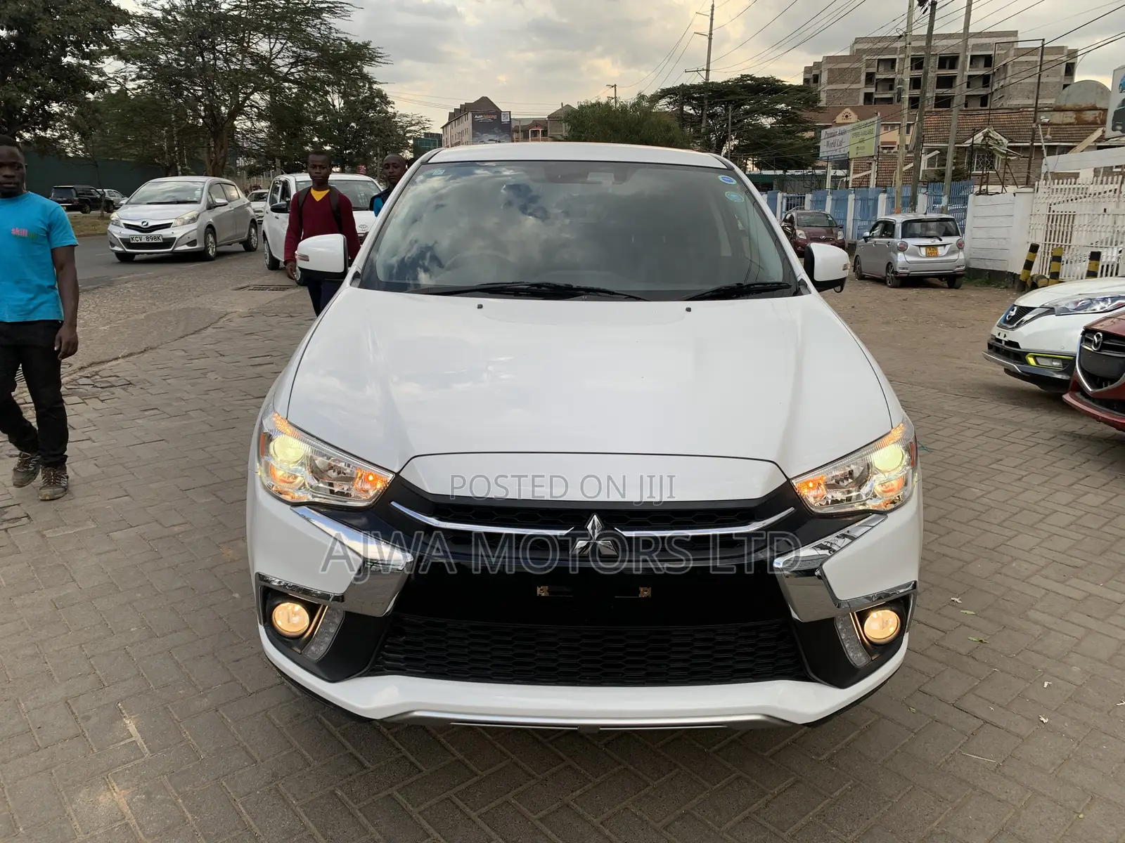 Mitsubishi RVR 2019 White