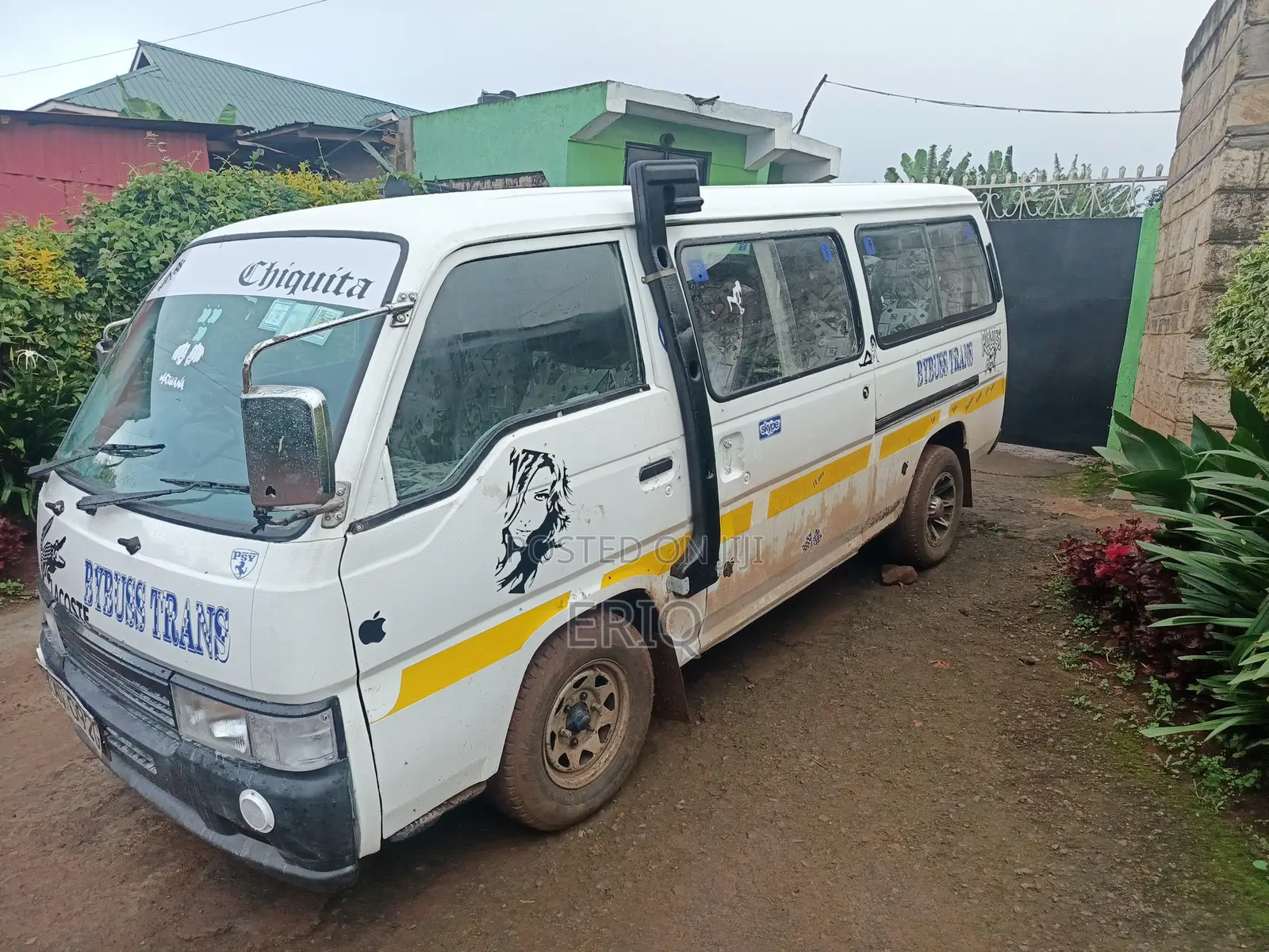 Nissan Caravan (Urvan) 2002 White