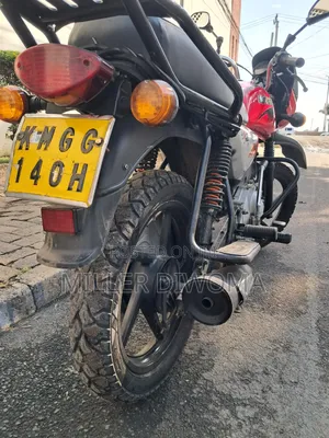 Bajaj Boxer 2024 Red
