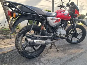 Bajaj Boxer 2024 Red