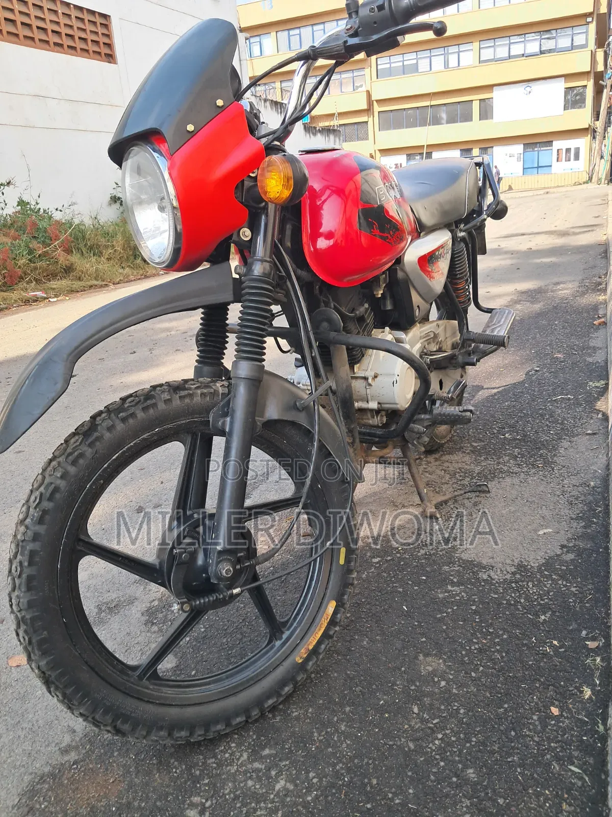 Bajaj Boxer 2024 Red