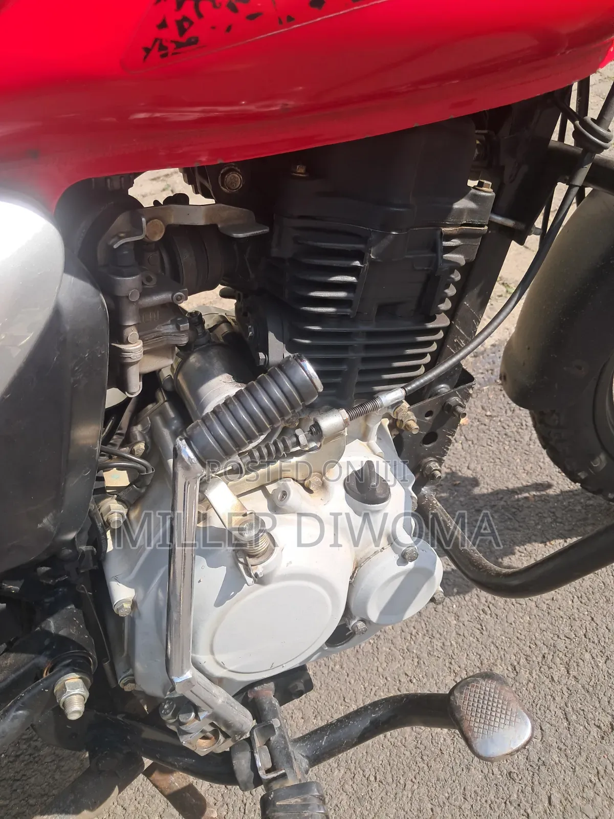 Bajaj Boxer 2024 Red