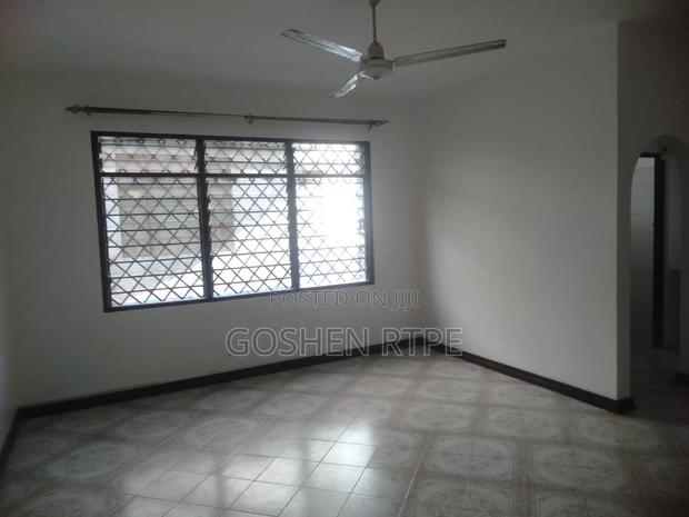 2bdrm Apartment in Mombasa City Centre, Haile Selassie Rd for rent