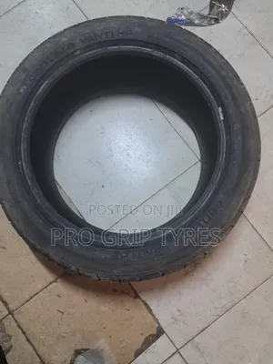 Centara Hw 245/45r18