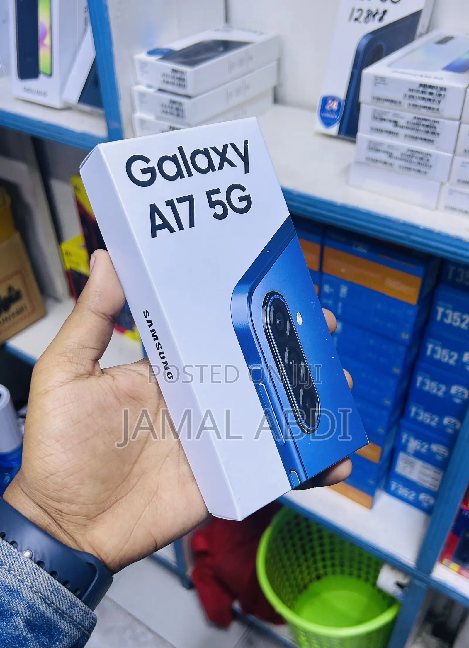 New Samsung Galaxy A17 5G 256 GB Blue