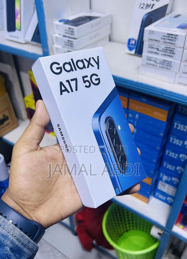 New Samsung Galaxy A17 5G 256 GB Blue - thumbnail 3