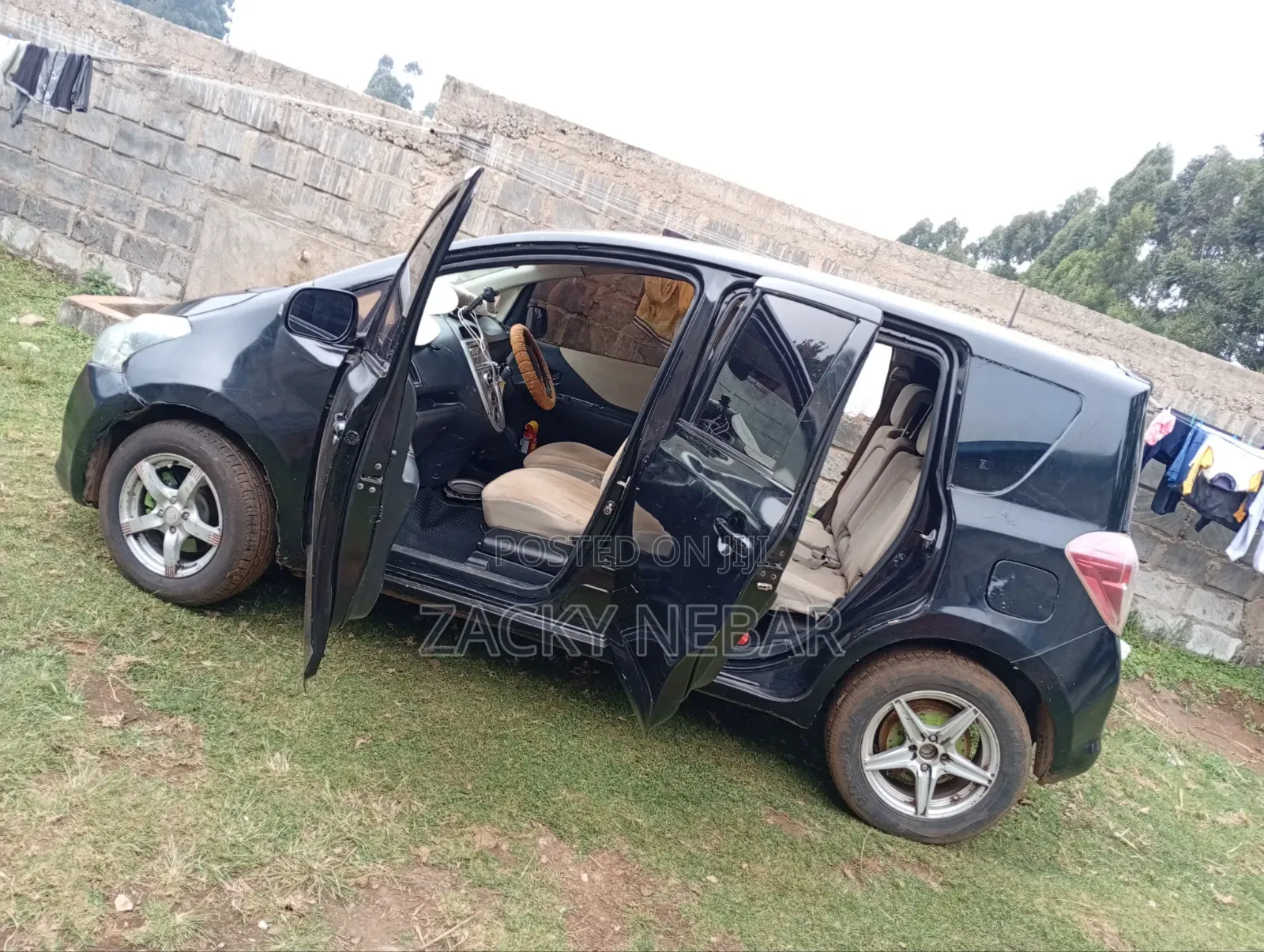 Toyota Ractis 1.3 FWD 2008 Black