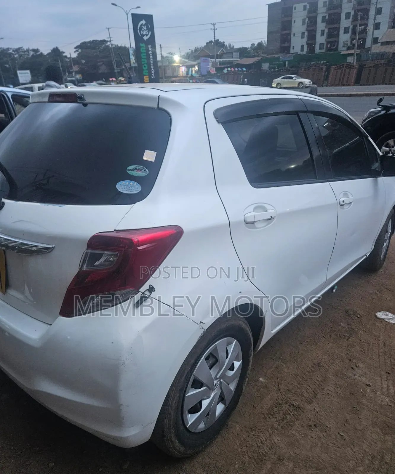 Toyota Vitz 2014 White