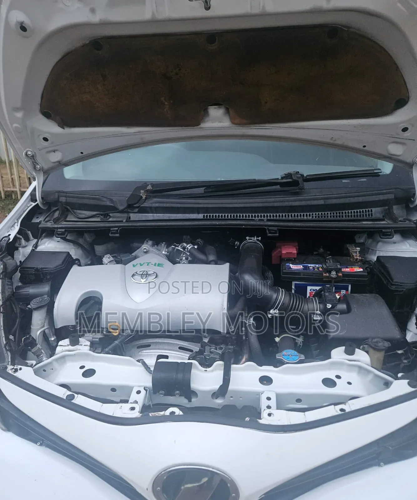 Toyota Vitz 2014 White