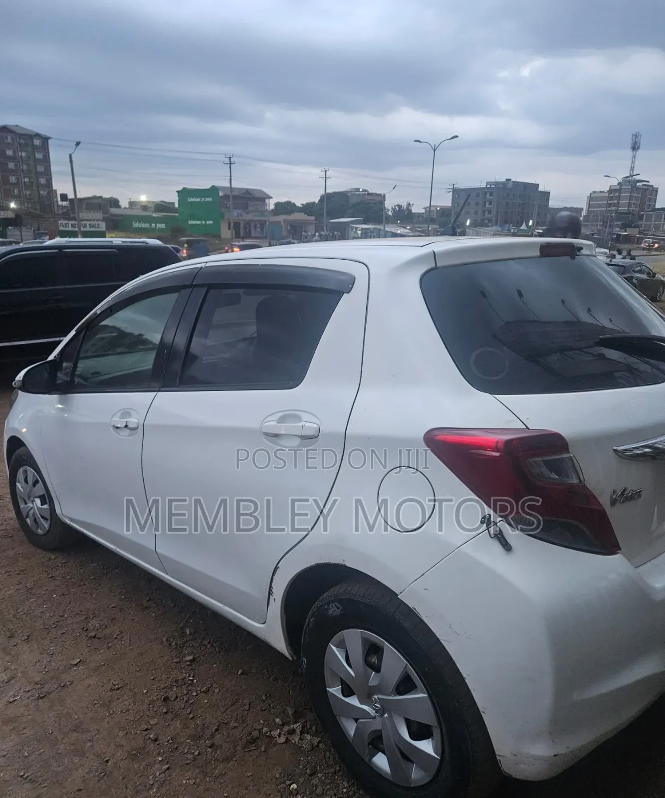 Toyota Vitz 2014 White