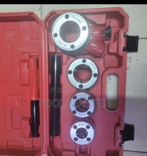 Ratchet Pipe Threader Set (1/2"–11⁄4")/Tube Threader Set. - main view