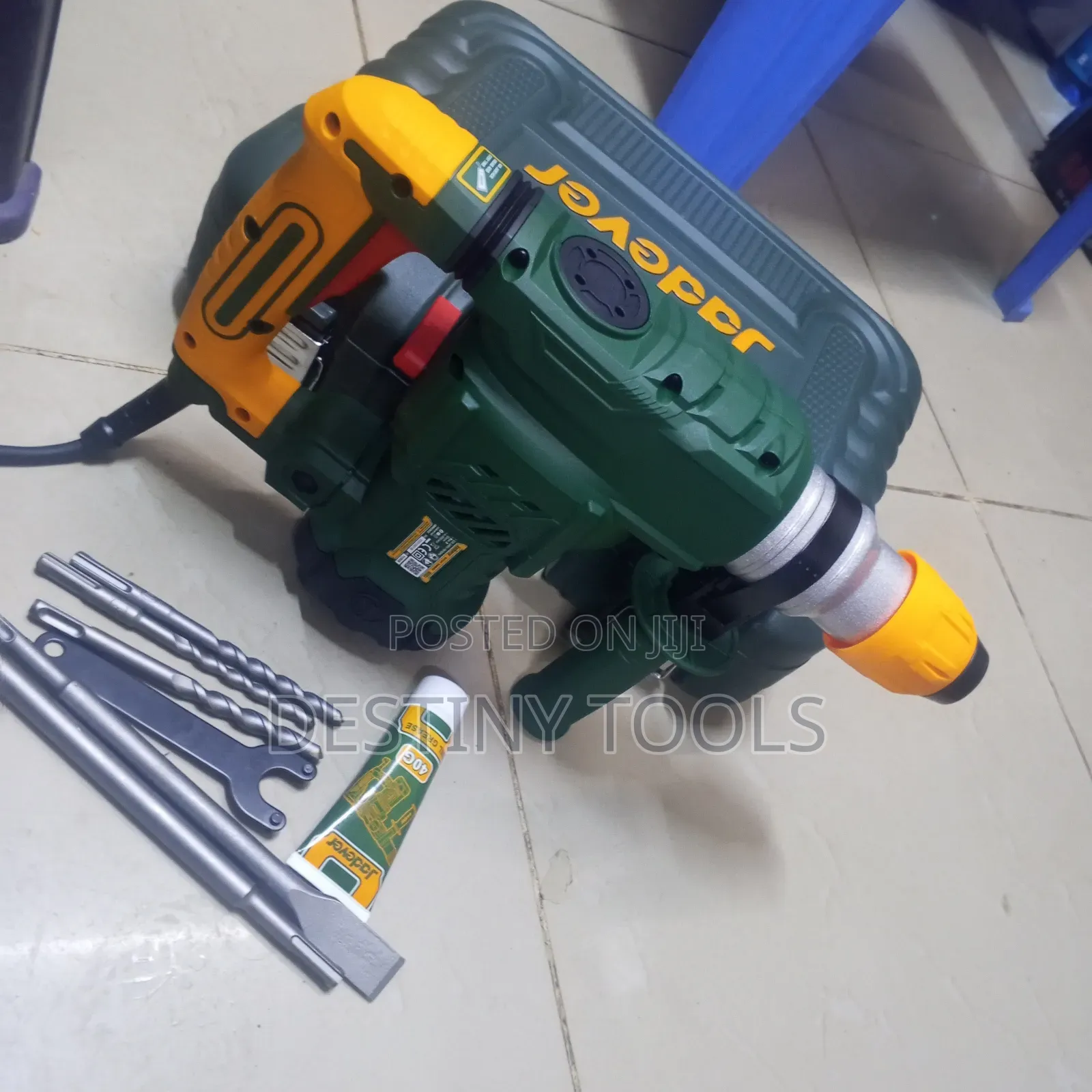 Jadever Rotary Hammer Drill 1500watts