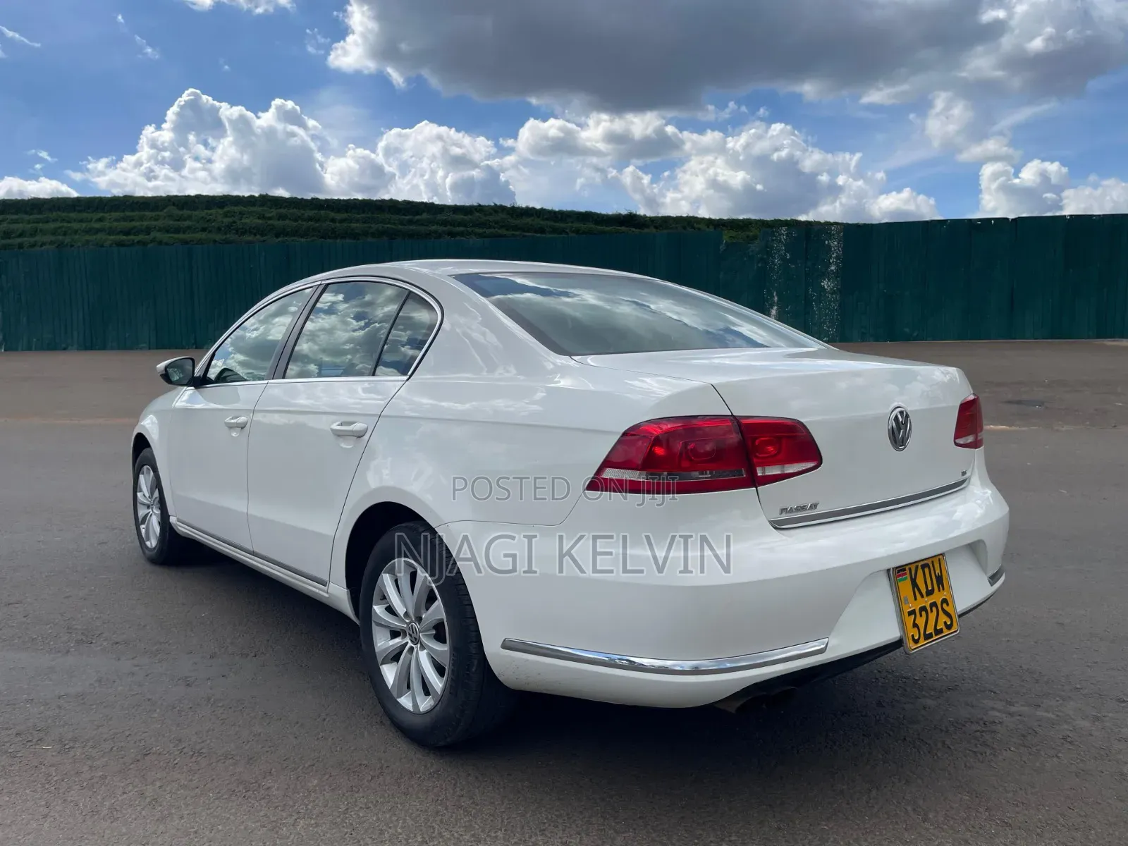 Volkswagen Passat 2013 White