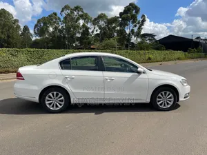 Volkswagen Passat 2013 White