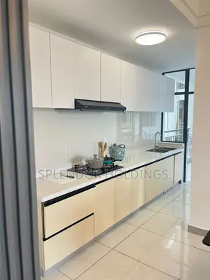 1bdrm Apartment in Gateway Mall Area for sale