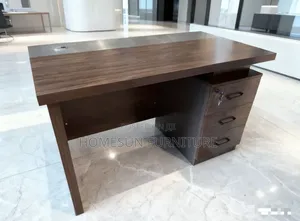 Modern Executive Office Desk With 3 Lockable Drawers – 1.4m