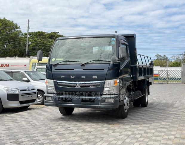 Mitsubishi Fuso Canter - thumbnail 3
