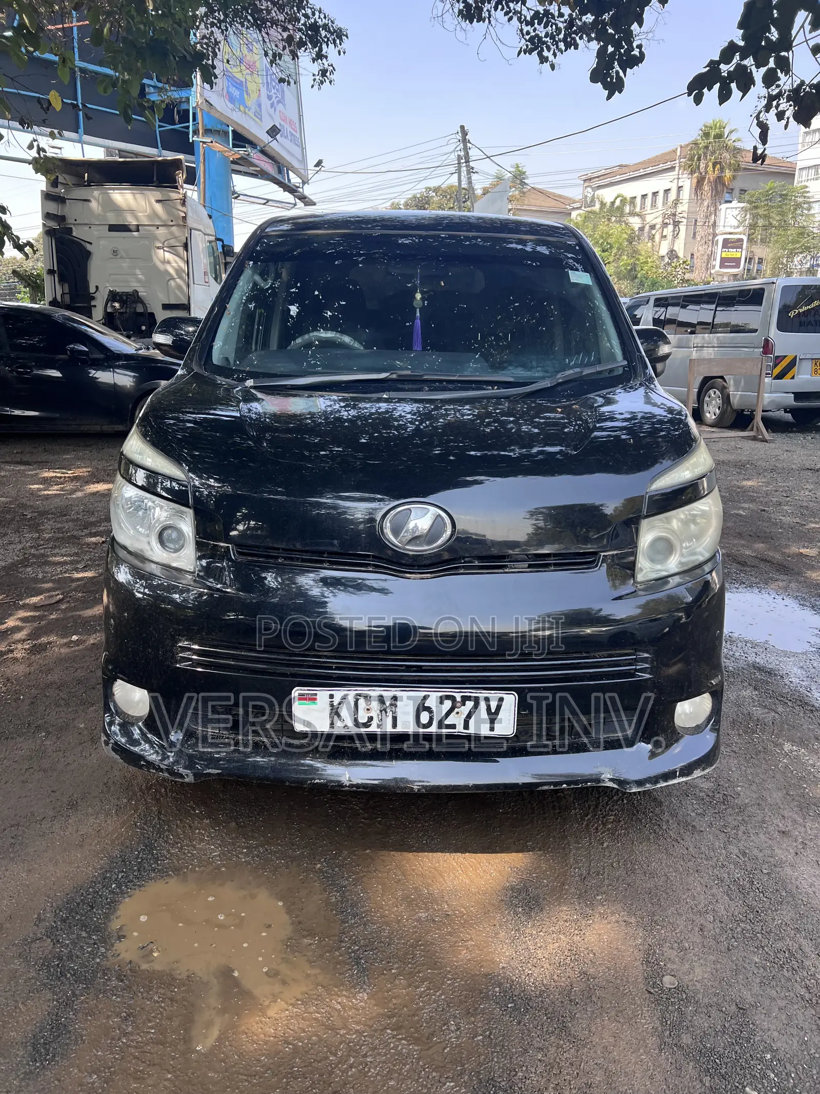 Toyota Noah 2010 Black
