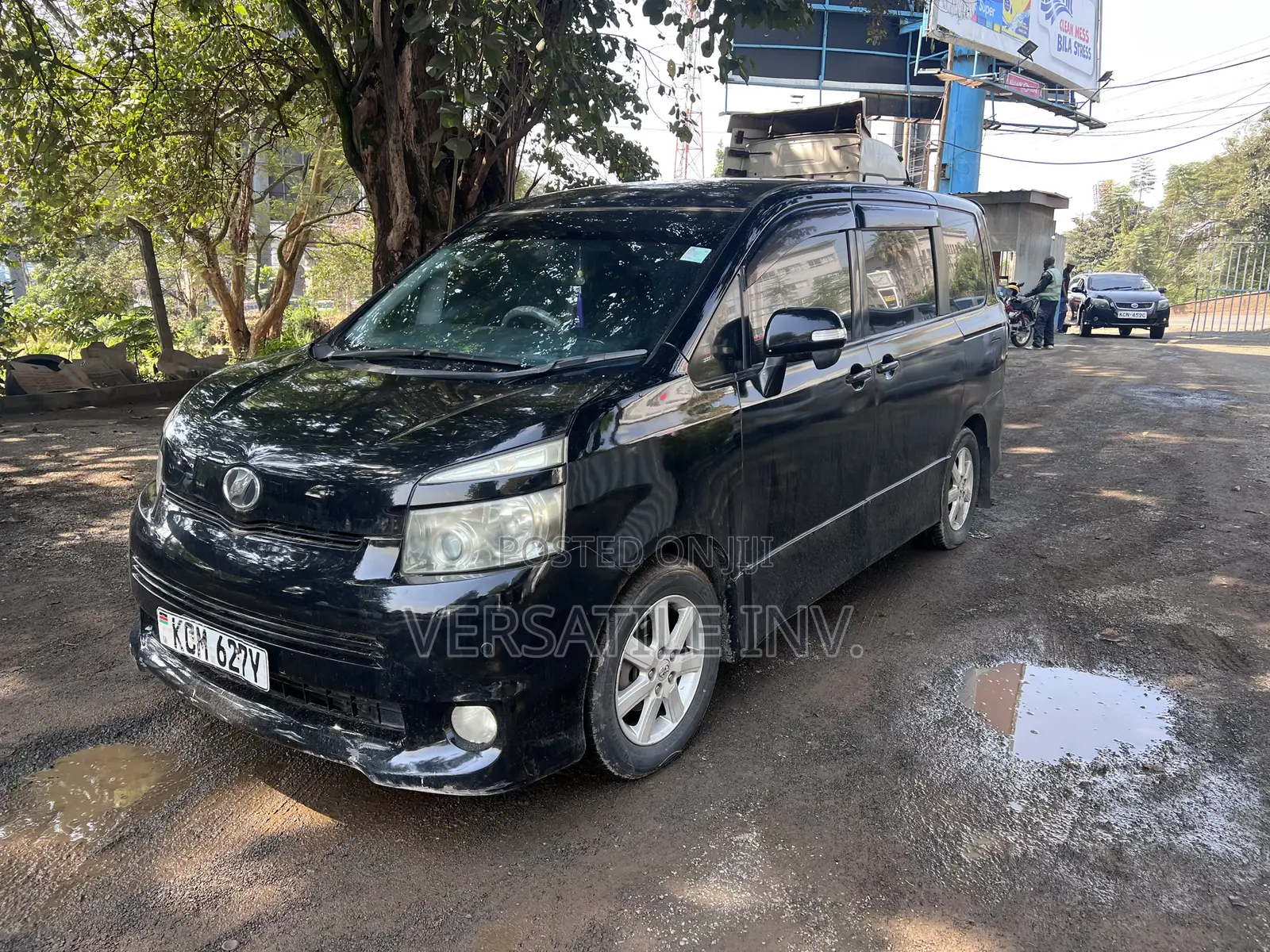 Toyota Noah 2010 Black