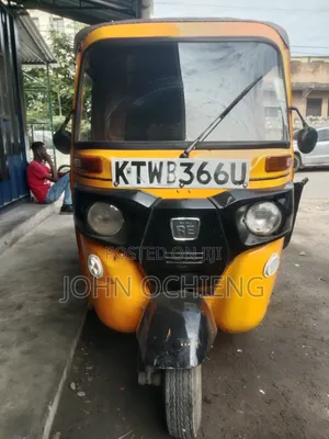 Bajaj RE 2019 Yellow