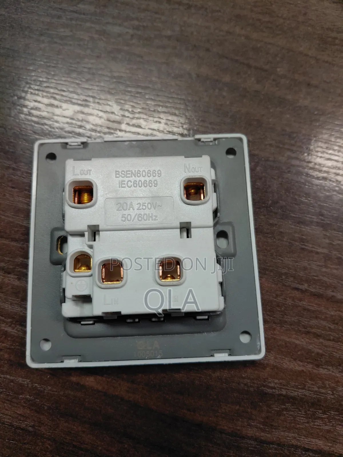 British Standard 20a Dp Switch