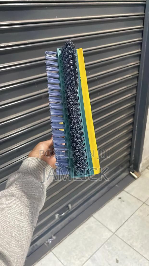 3-in-1 Floor Scrubbing V-shaped Brush, Broom Squeegee – Ny - thumbnail 3