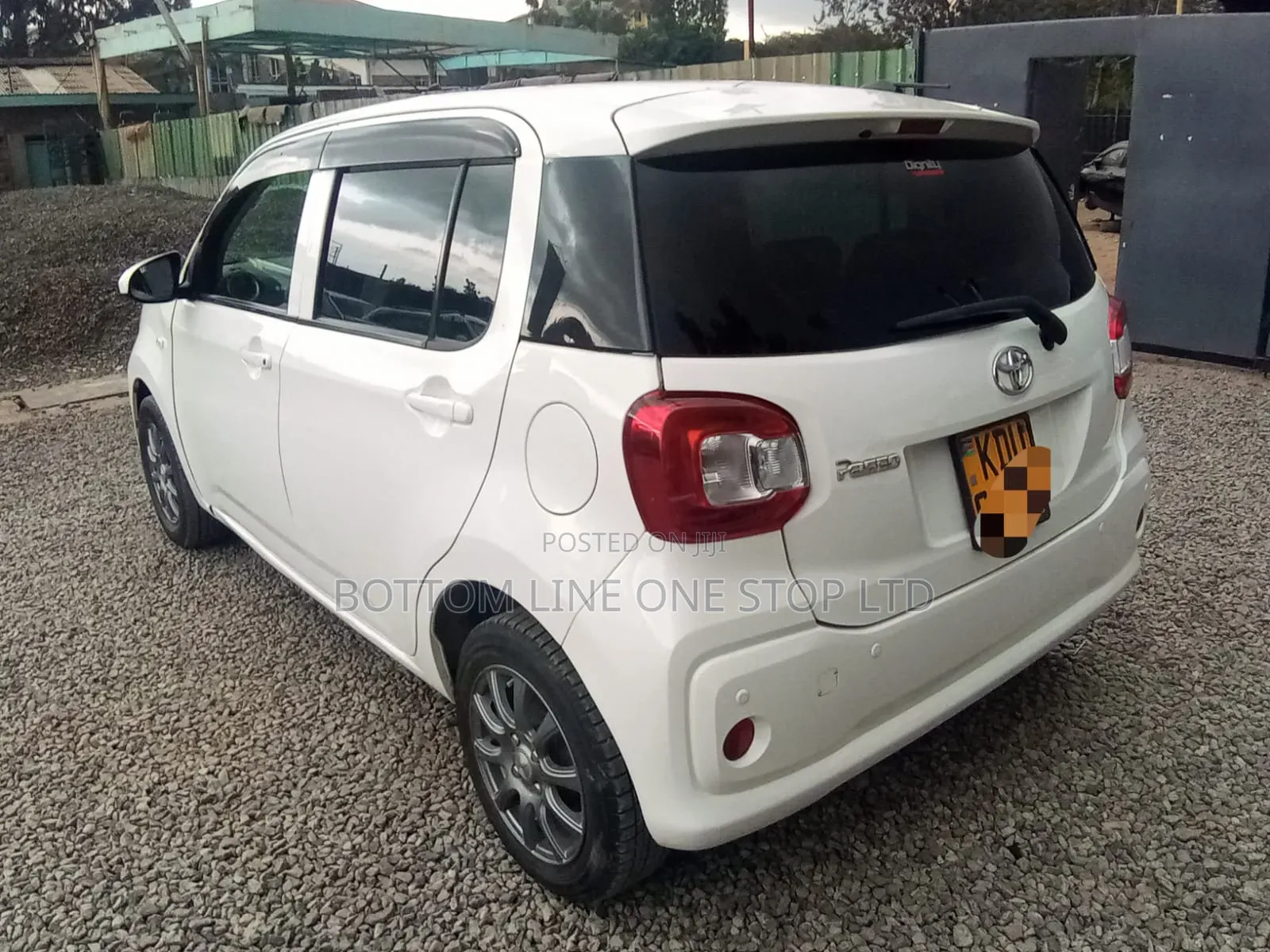 Toyota Passo 1.0 FWD 2018 White