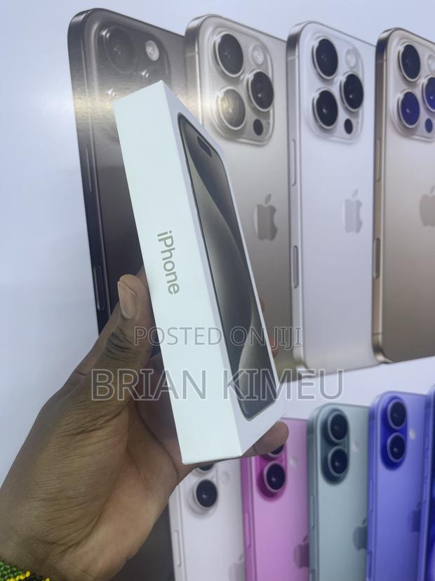 Apple iPhone 15 Pro Max 256 GB Gray - thumbnail 2