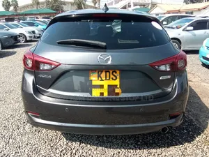 Mazda Axela 2017