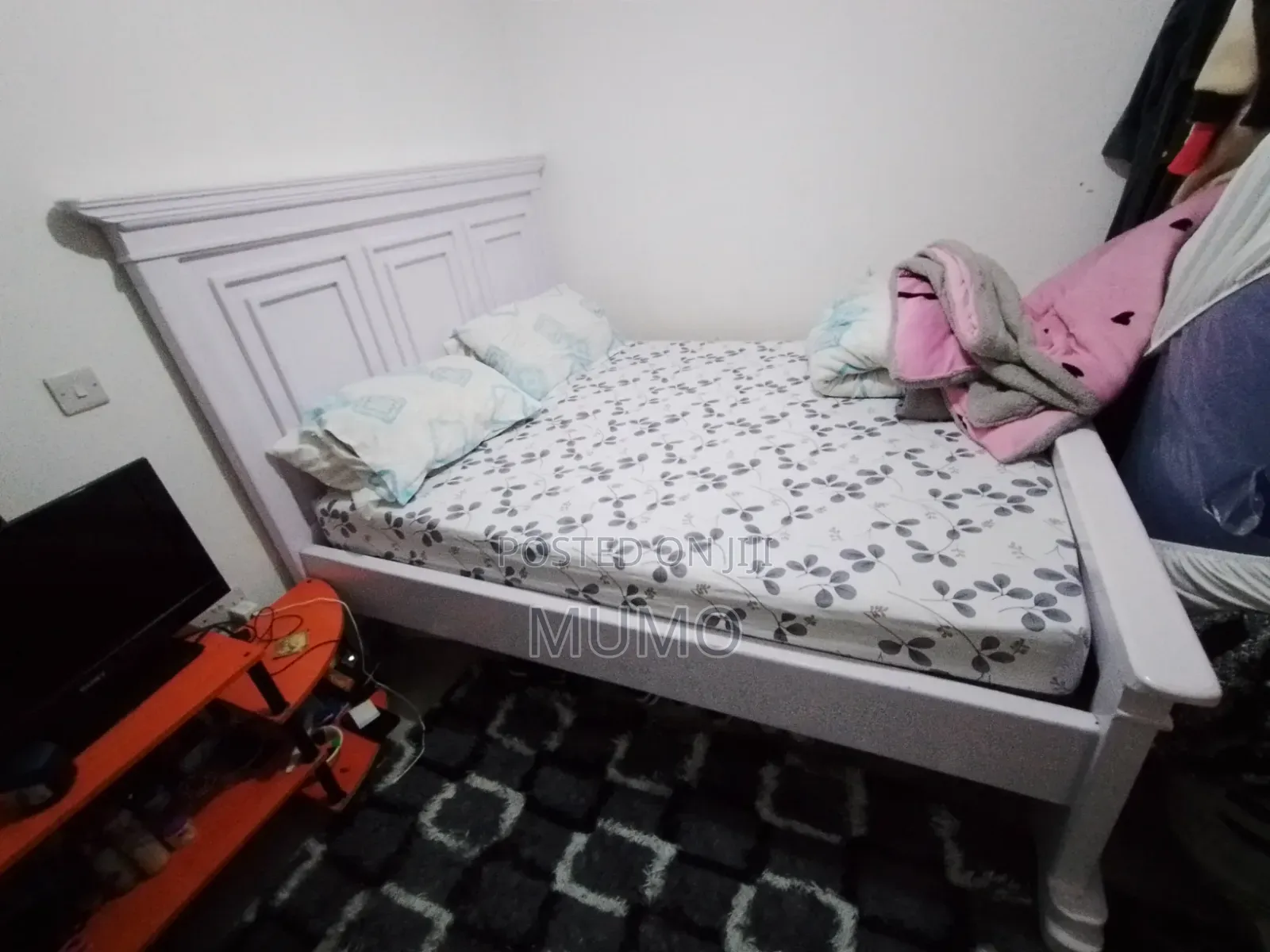 Hard Wood Bed