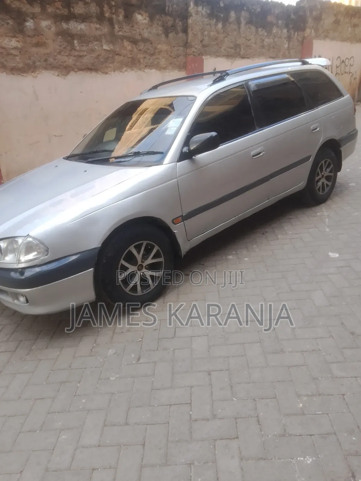 Toyota Caldina 2002 Silver