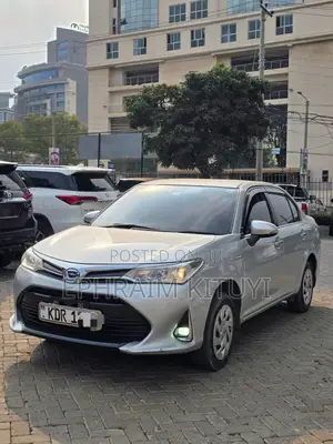 Toyota Axio 2018 Silver