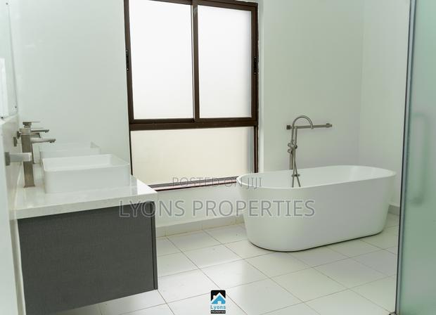 5bdrm Villa in Hardy for rent - thumbnail 13