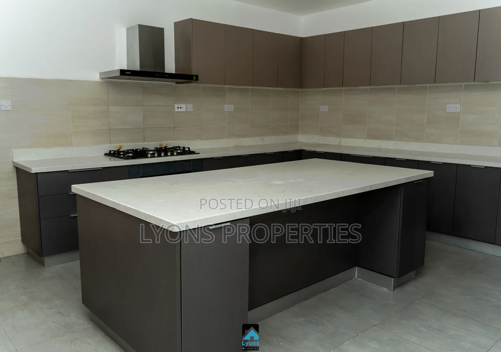 5bdrm Villa in Hardy for rent