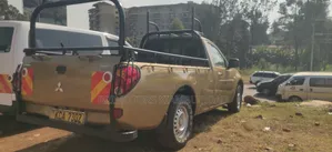 Mitsubishi L200 Single Cab 2.5 TD 2012 Gold