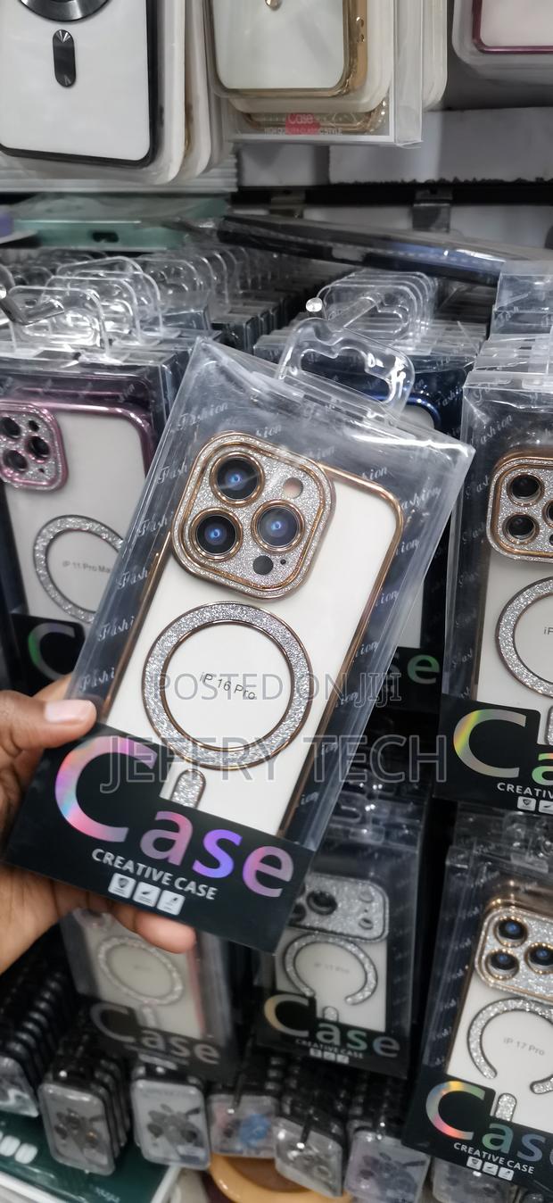 Metallic-Bordered Generic iPhone 16 Pro Max Phone Case - thumbnail 2