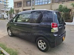 Toyota Spade 1.3 2013 Purple