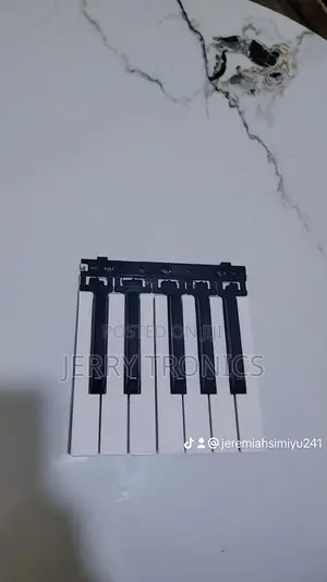 Yamaha Replacement Black And White Keys