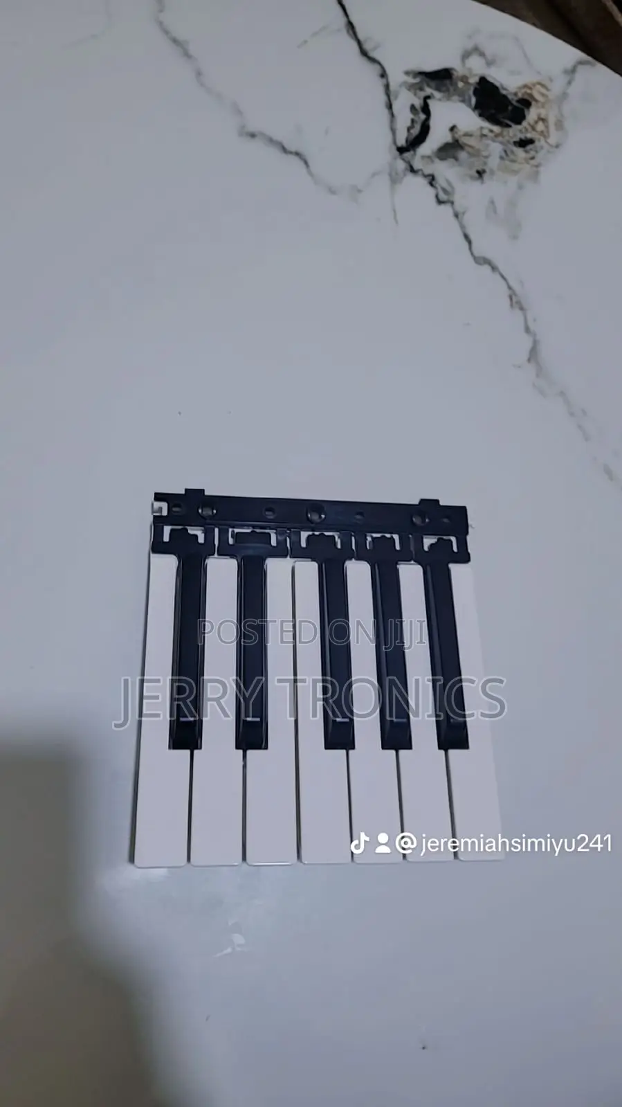 Yamaha Replacement Black And White Keys