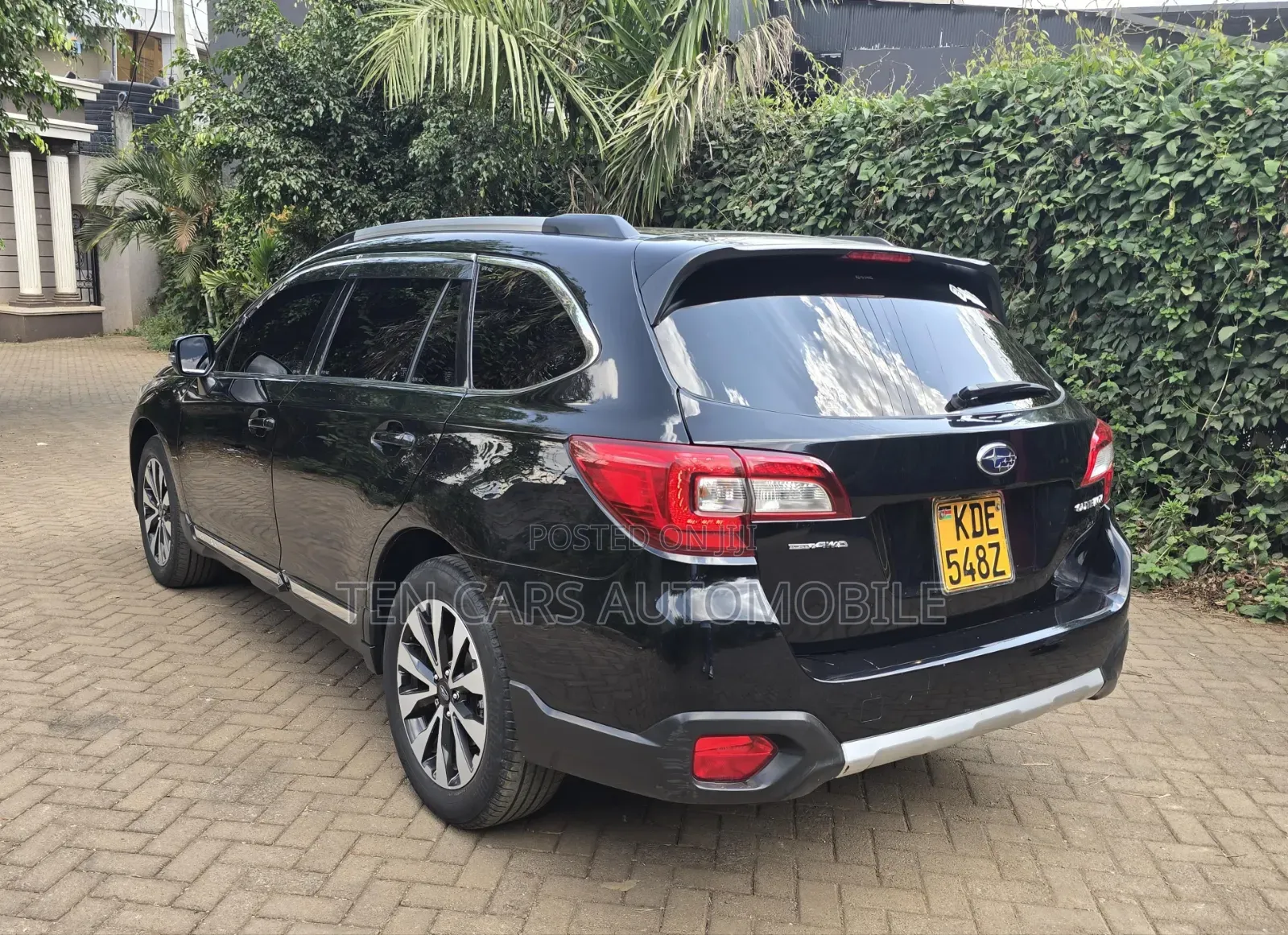 Subaru Outback 2017 Black
